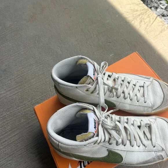 Men's Nike Blazer Mid '77 Vnt size 10 - Asparagus/Bone - Picture 7 of 10